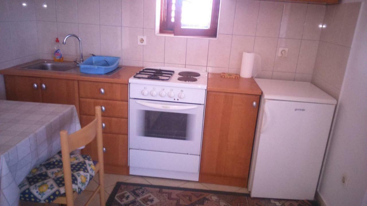 Apartments Martinac Sukošan Exterior foto